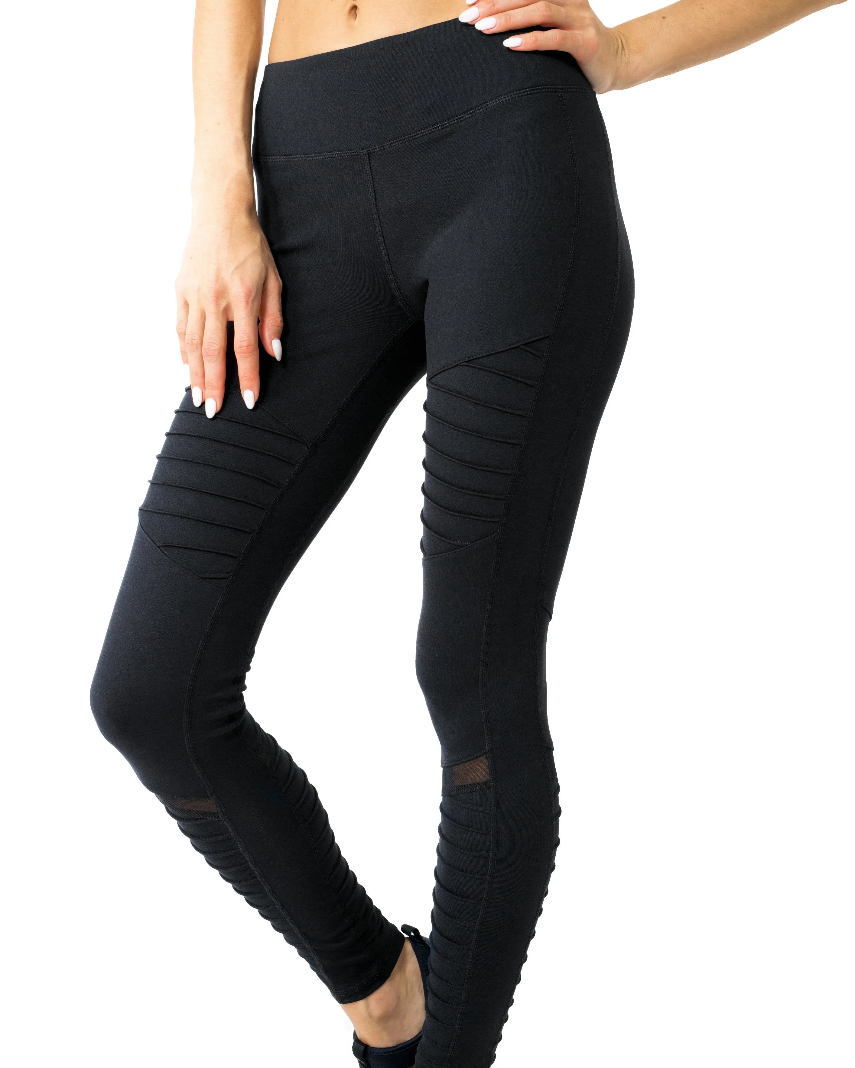 Black Athletique Low-Waisted Ribbed Leggings With Hidden Pocket