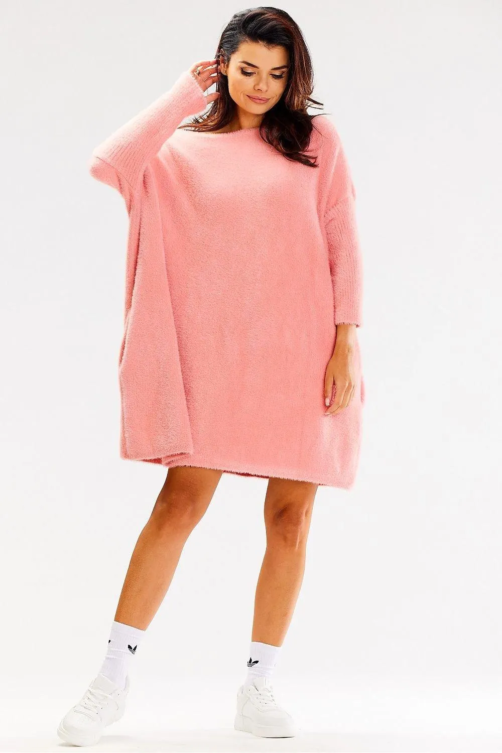 Chic Comfort: Luxurious Oversized Knit Sweater with Elegant Long Sleeves