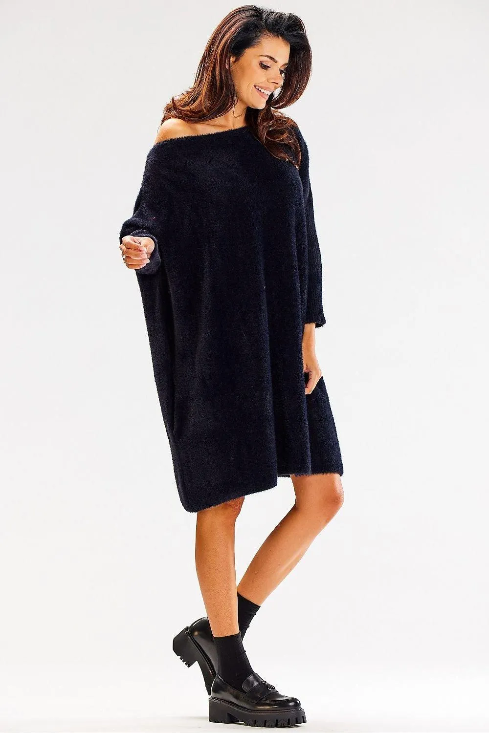 Chic Comfort: Luxurious Oversized Knit Sweater with Elegant Long Sleeves