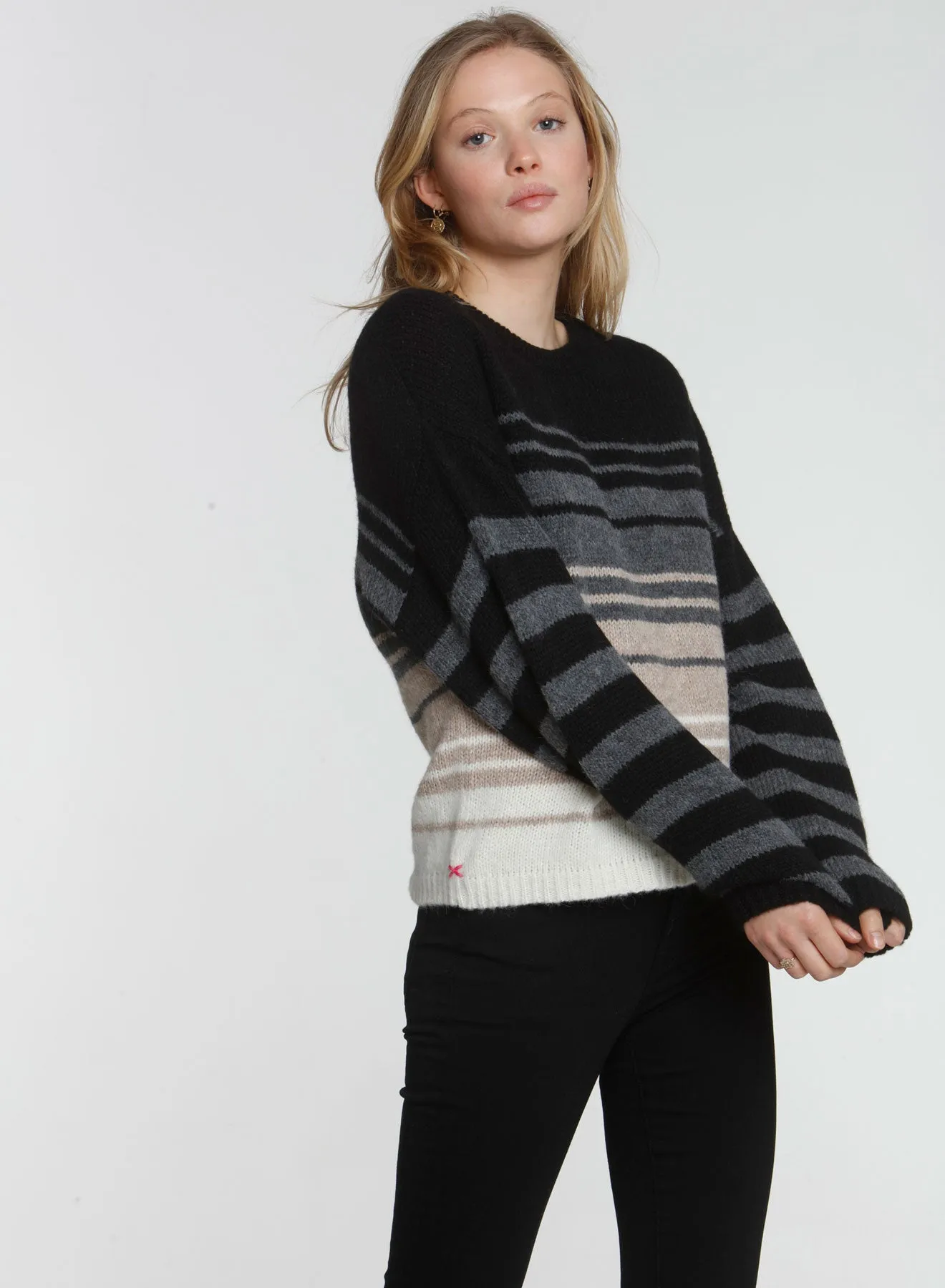 Nicki Cozy Stripe - Black