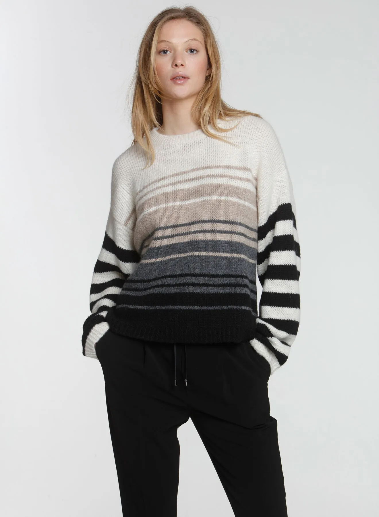 Nicki Cozy Stripe - White