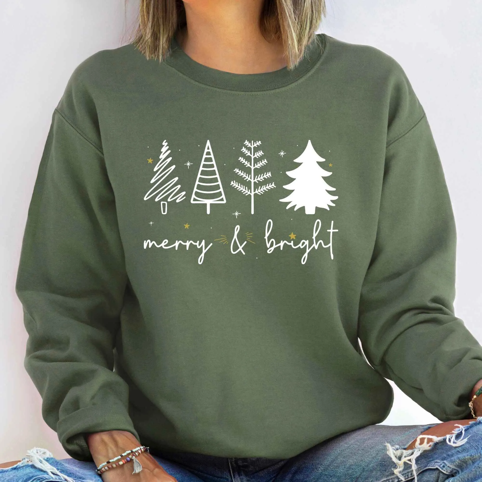 "Merry & Bright" Christmas Tree Sweatshirt – Festive Holiday Wear