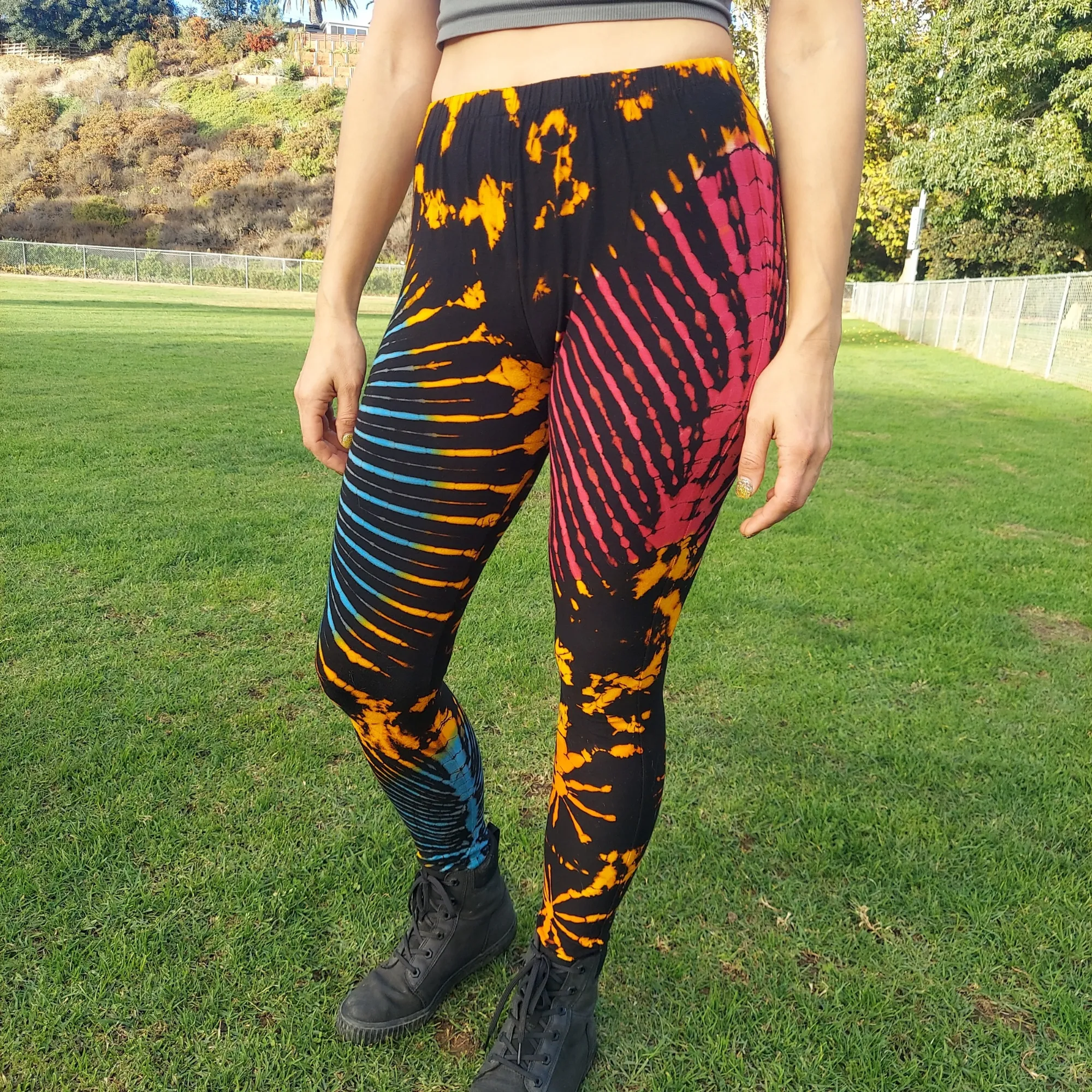 Tie Dye Leggings in Black