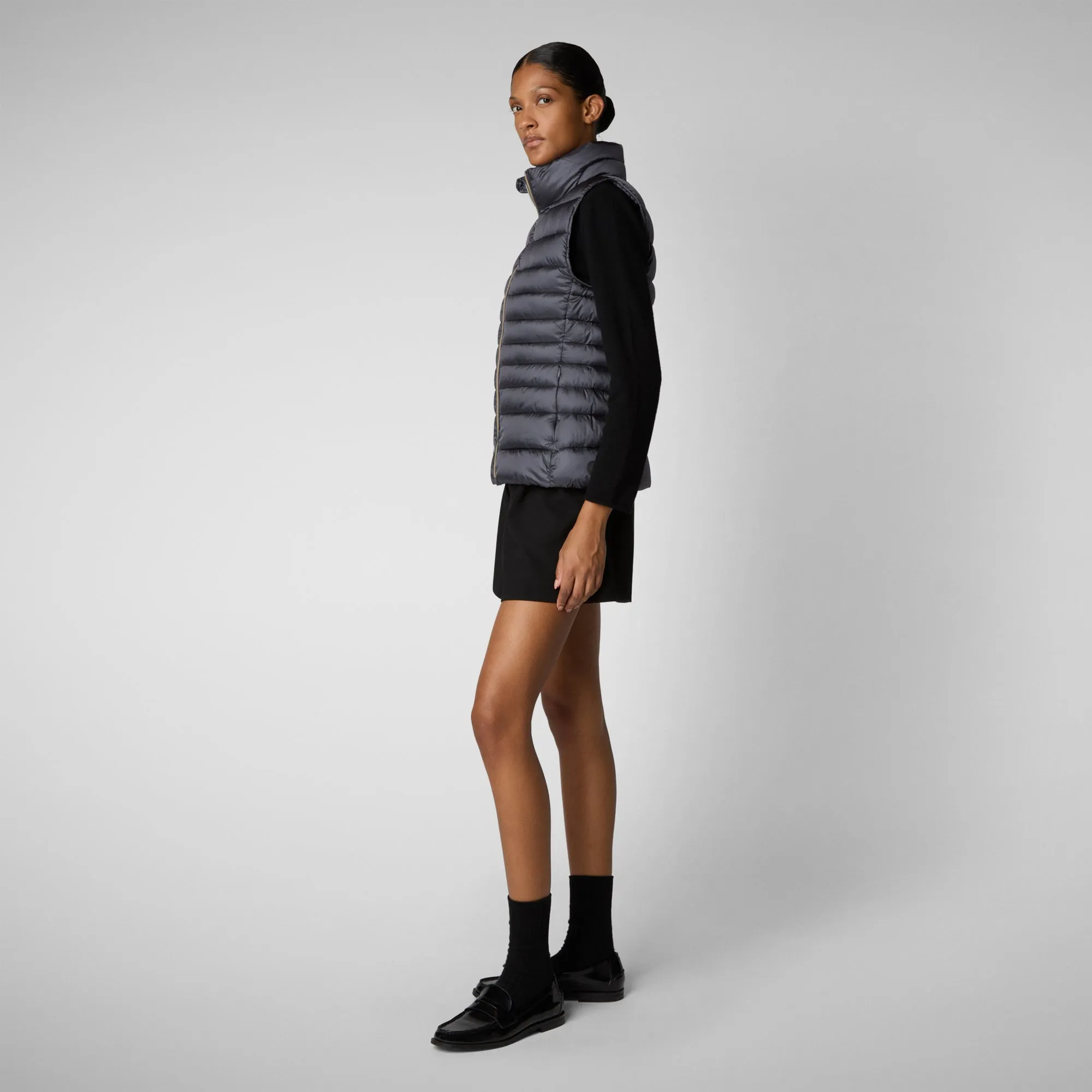 Women's Animal free Puffer Vest Lynn in ebony grey